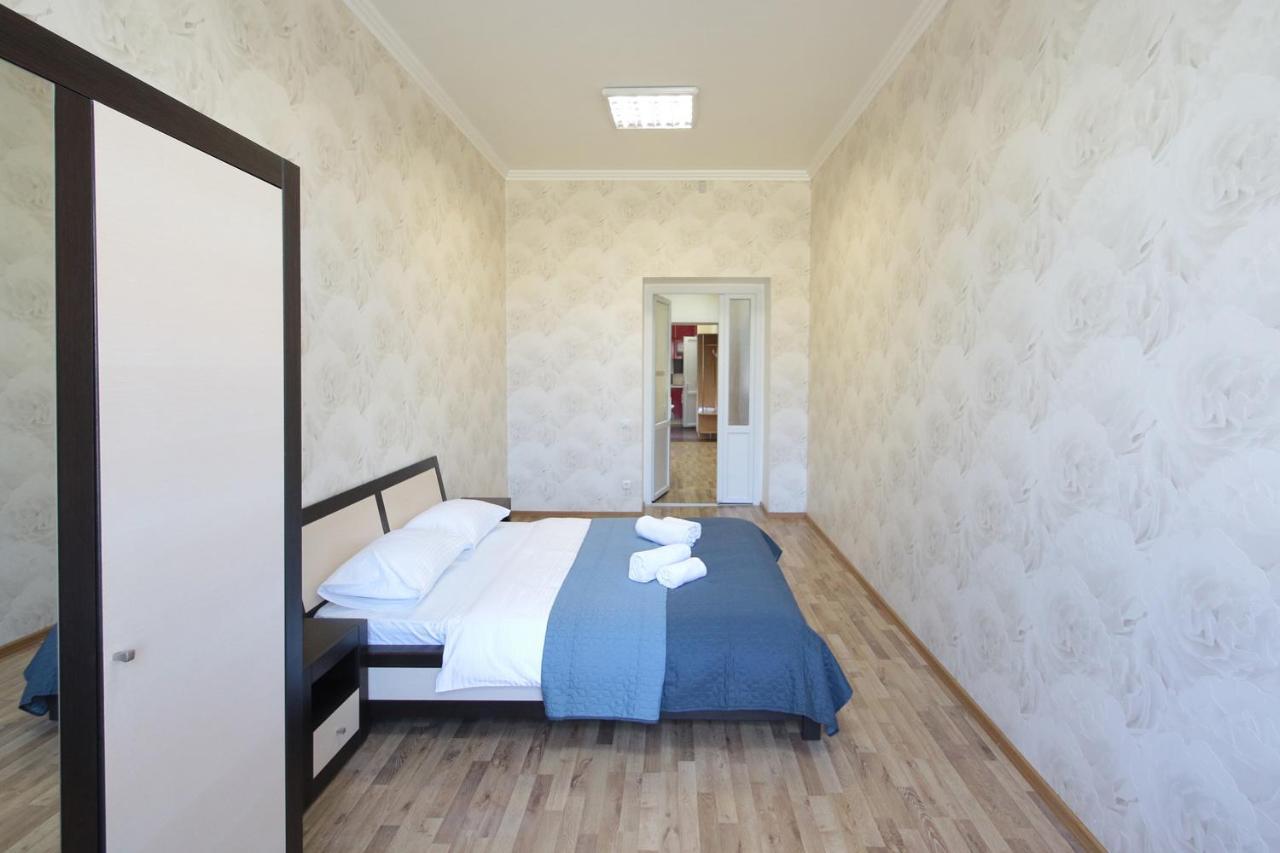 Deluxe Apartments 1326 Lviv Exterior photo